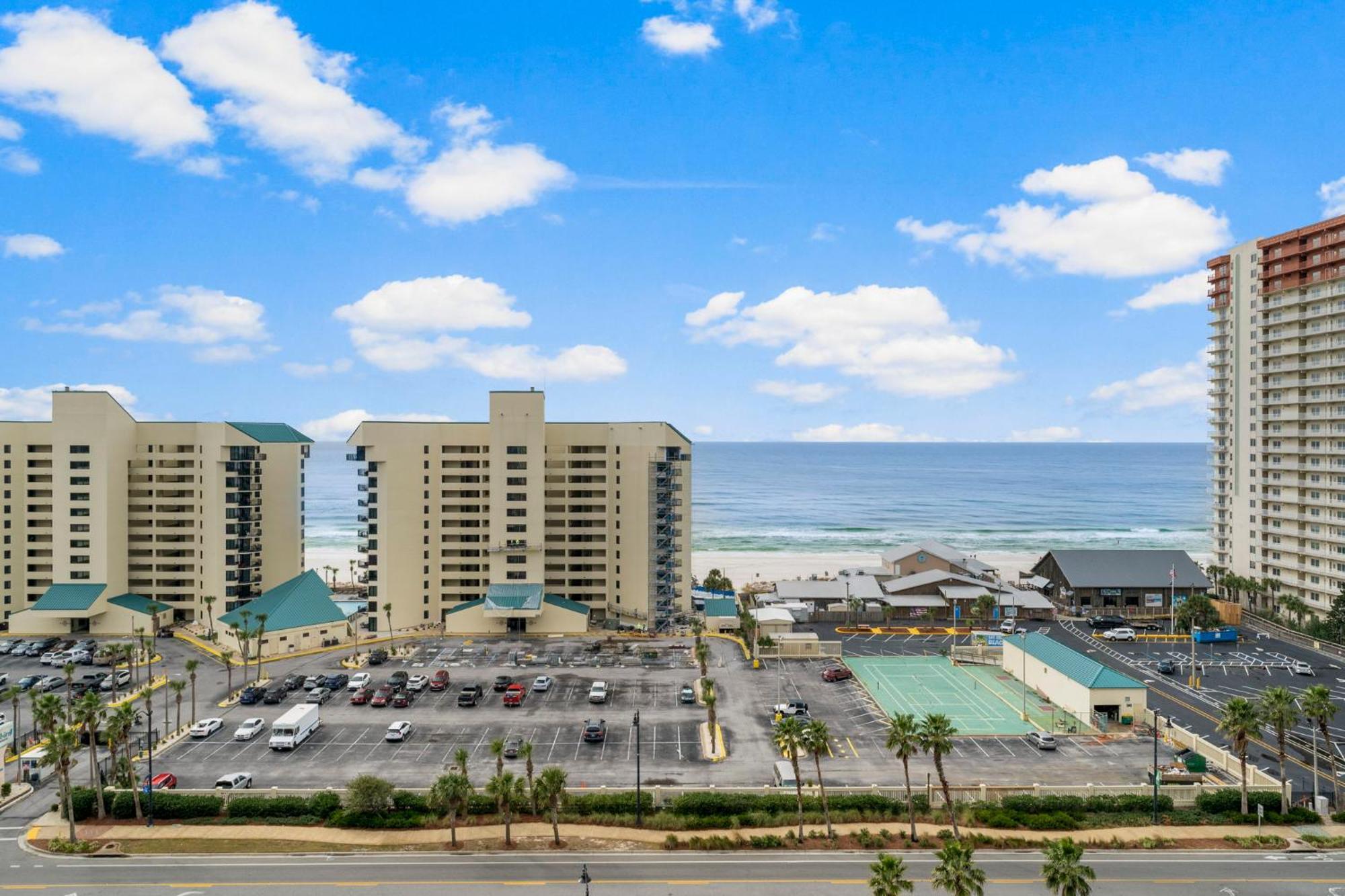 Apartment Laketown Wharf 1022 *