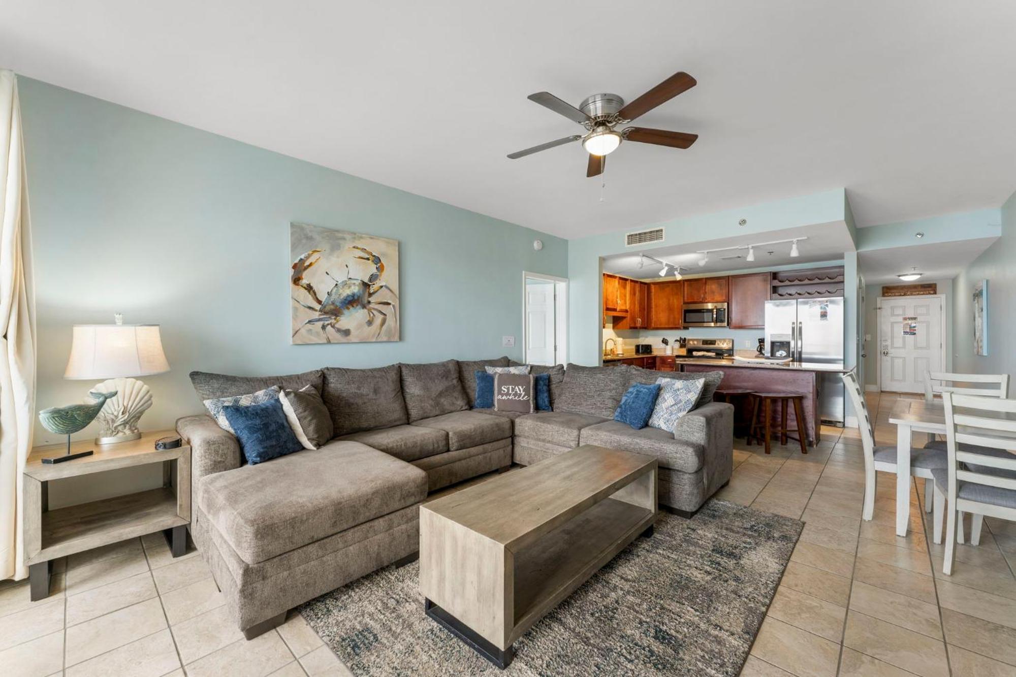 Laketown Wharf 1022 *