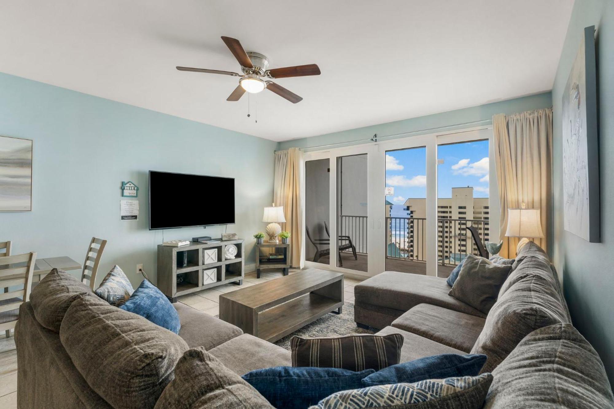 Laketown Wharf 1022